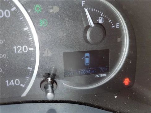 Used 2012 Lexus CT 200h Premium image 19