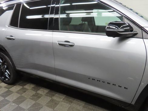 Used 2024 Chevrolet Traverse RS w/ LPO, Floor Liner Package image 37