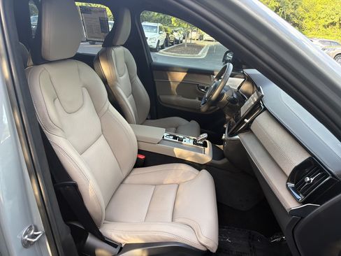 Used 2026 Volvo XC90 B6 Ultra w/ Lounge Package AWD/4WD image 35