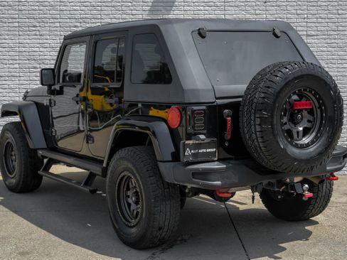 Used 2016 Jeep Wrangler Unlimited Rubicon image 7