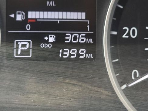 Certified 2025 Nissan Versa S w/ Trunk Package FWD image 28