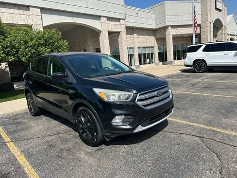 Used 2017 Ford Escape SE AWD/4WD image 7