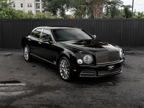 Used 2017 Bentley Mulsanne RWD image 25
