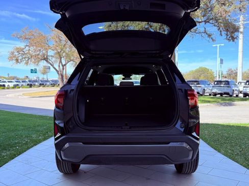 Used 2026 GMC Terrain Elevation image 32