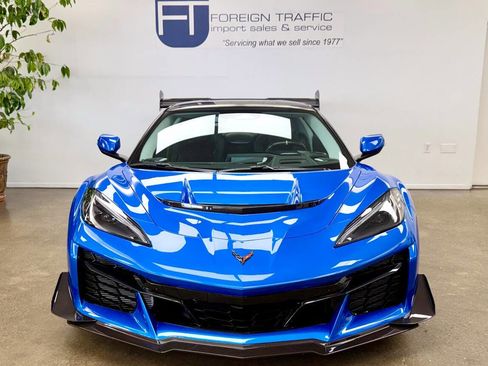 Used 2026 Chevrolet Corvette ZR1 w/ ZR1 Carbon Fiber Aero Package image 2