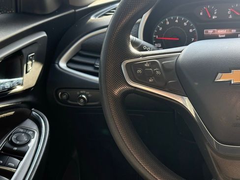 Used 2022 Chevrolet Malibu LT image 10