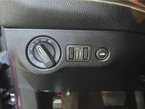 Used 2021 Dodge Challenger GT AWD/4WD image 21