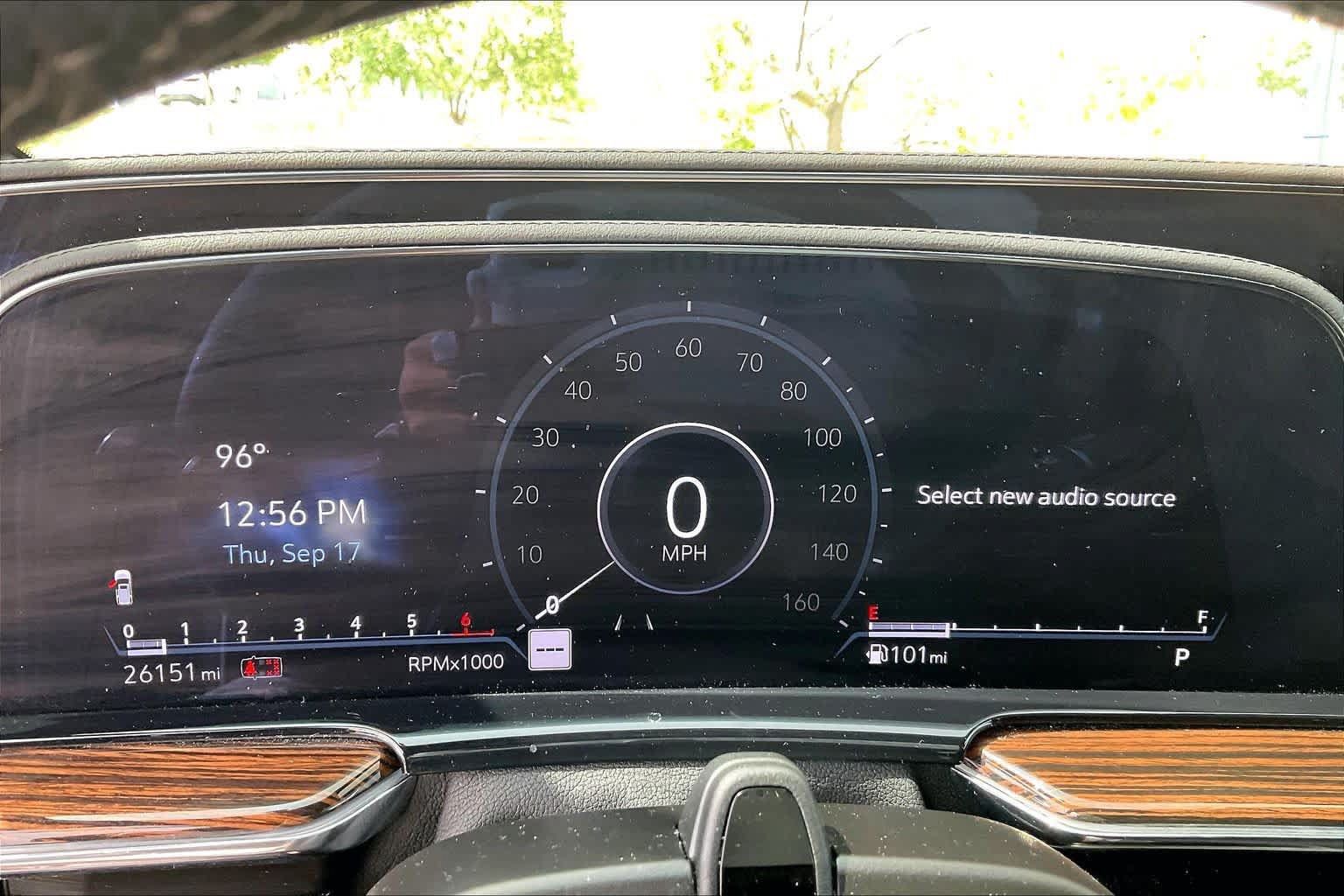 Used 2024 Cadillac Escalade Premium Luxury RWD image 25