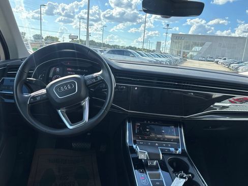 Used 2022 Audi Q7 3.0T Premium AWD/4WD image 14