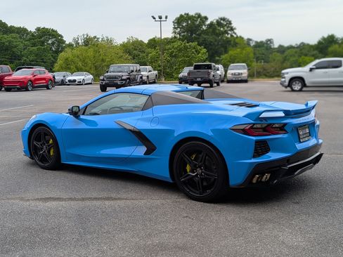 Used 2022 Chevrolet Corvette Stingray Preferred Conv w/ Z51 Performance Package RWD image 7