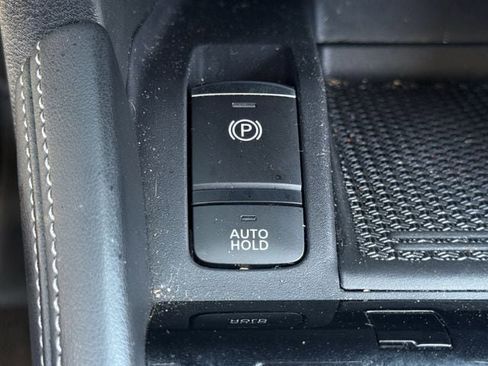Used 2024 Nissan Kicks SV FWD image 23