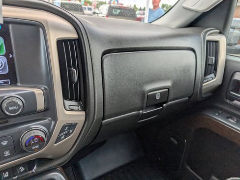 Used 2017 GMC Sierra 2500 Denali AWD/4WD image 32