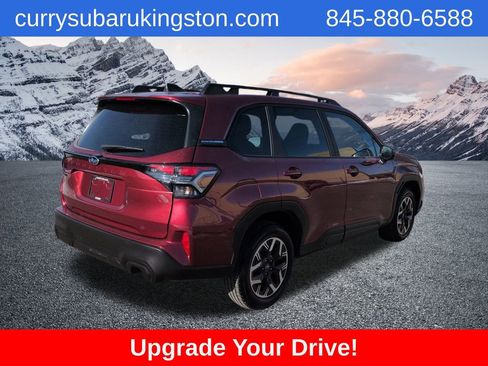 Used 2025 Subaru Forester Premium image 3