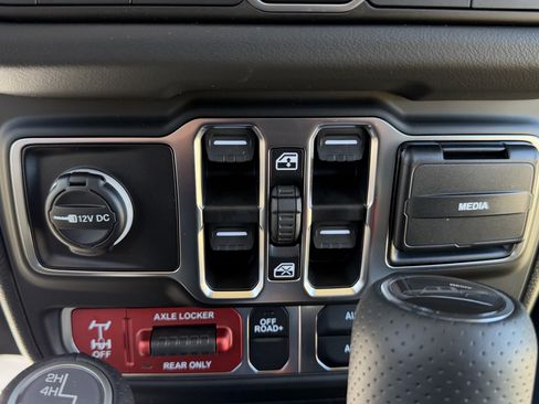 New 2026 Jeep Gladiator Mojave AWD/4WD image 26