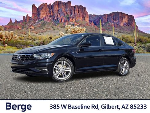 Used 2021 Volkswagen Jetta R-Line image 1