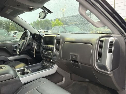 Used 2016 Chevrolet Silverado 1500 LTZ Z71 w/ LTZ Plus Package AWD/4WD image 18
