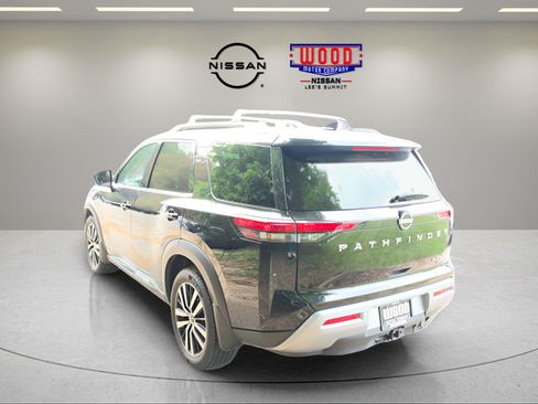 Used 2023 Nissan Pathfinder Platinum AWD/4WD image 8