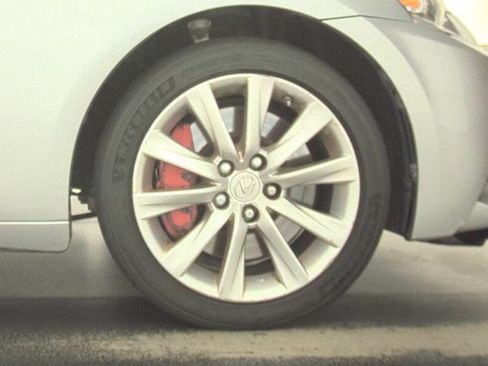 Used 2016 Lexus IS 200t RWD image 10