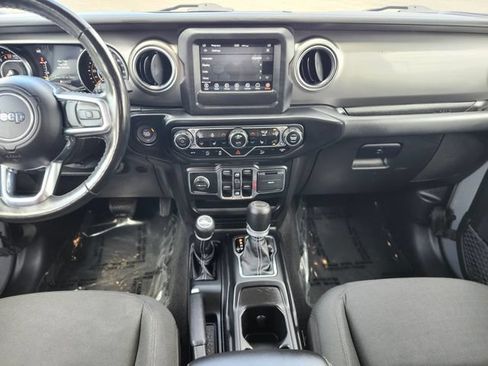 Used 2021 Jeep Wrangler Unlimited Sahara w/ Cold Weather Group AWD/4WD image 14