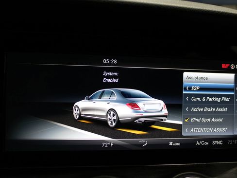 Used 2017 Mercedes-Benz E 300 w/ Premium 1 Package image 29