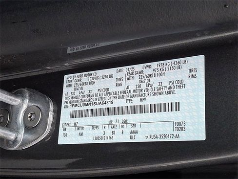 Used 2025 Ford Escape ST-Line image 26