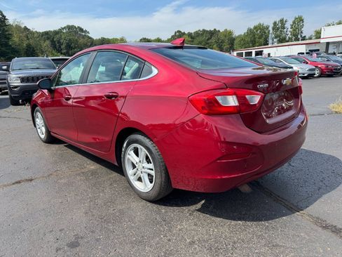 Used 2017 Chevrolet Cruze LT w/ LT True North Edition FWD image 3