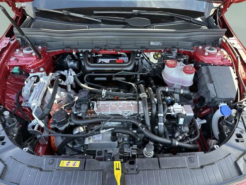 Used 2024 Mercedes-Benz EQB 300 4MATIC image 24