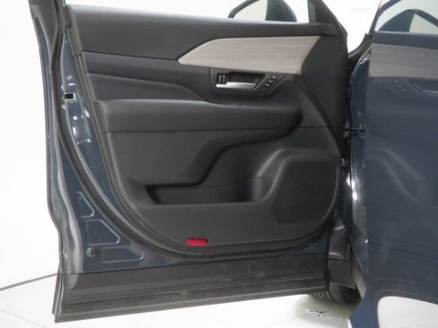 Used 2024 Toyota Grand Highlander Platinum image 19