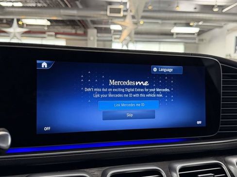 Certified 2024 Mercedes-Benz GLS 450 4MATIC image 27