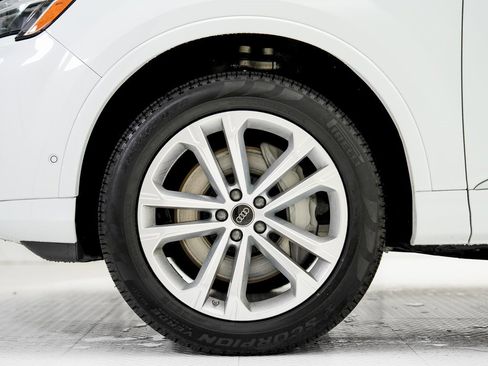 Used 2025 Audi Q7 3.0T Premium Plus w/ Premium Plus Package image 29