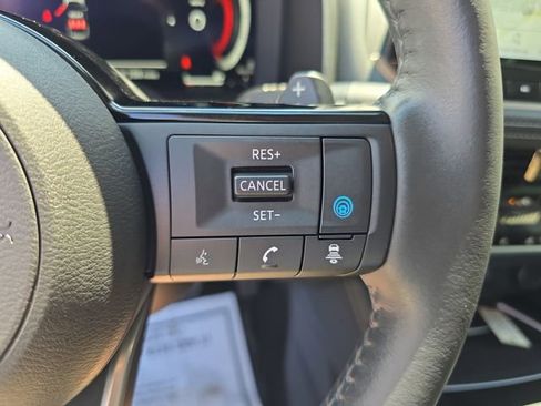 Used 2023 Nissan Rogue Platinum w/ Platinum Premium Package image 26