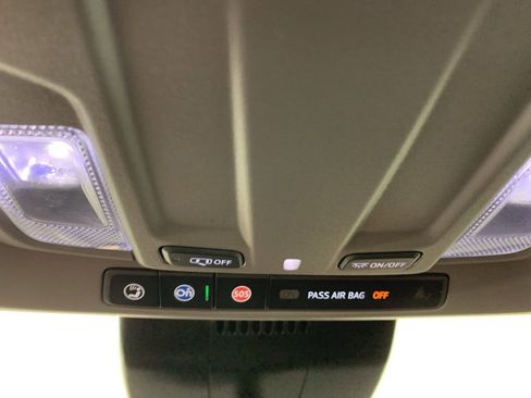 Used 2025 Chevrolet Silverado 1500 LT image 22