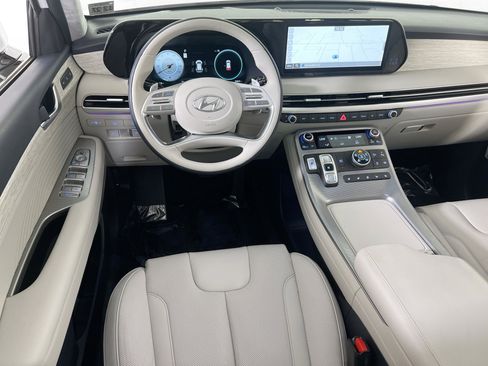 Used 2023 Hyundai Palisade Calligraphy image 23