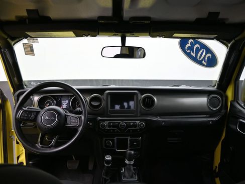 Used 2023 Jeep Gladiator Sport image 25