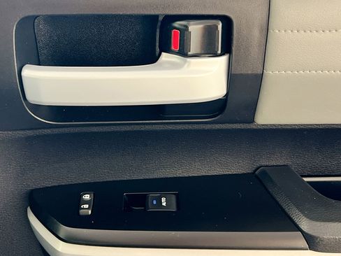 Used 2019 Toyota Tundra Limited image 31
