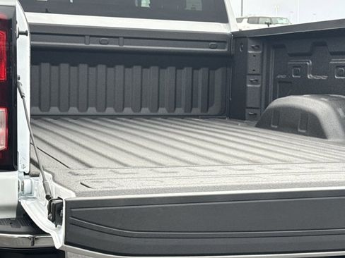 New 2026 GMC Sierra 2500 Pro w/ Convenience Package image 9