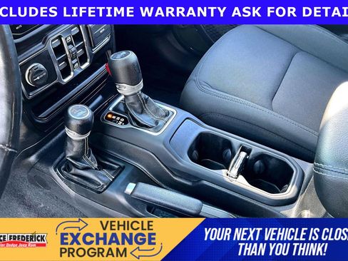 Used 2021 Jeep Wrangler Unlimited Sahara w/ Safety Group AWD/4WD image 14