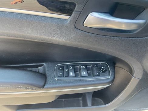 Used 2021 Chrysler 300 S RWD image 16