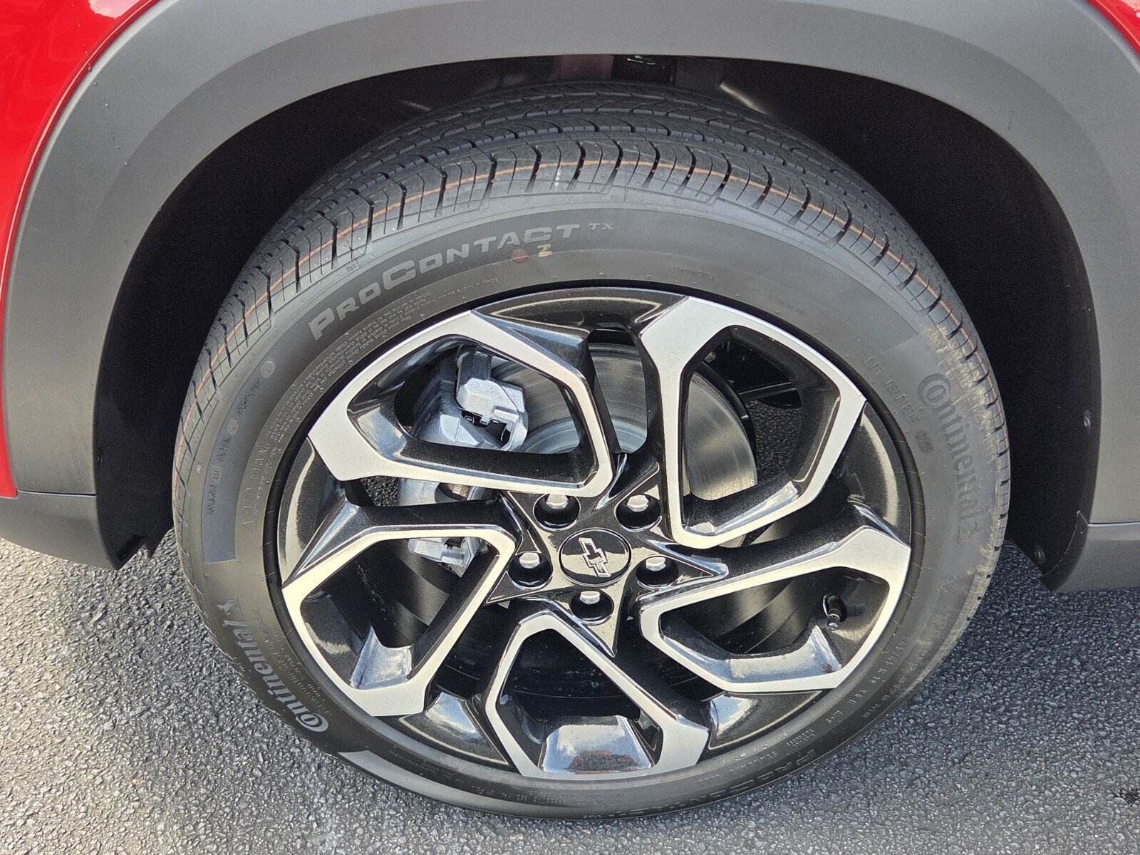 New 2026 Chevrolet Trax RS w/ Driver Confidence Package FWD image 4