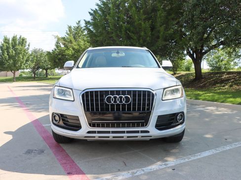 Used 2014 Audi Q5 2.0T Premium Plus w/ Premium Plus Package AWD/4WD image 2