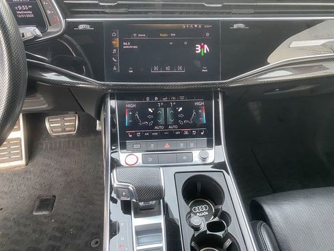 Used 2020 Audi SQ7 Premium Plus w/ S Executive Package image 20