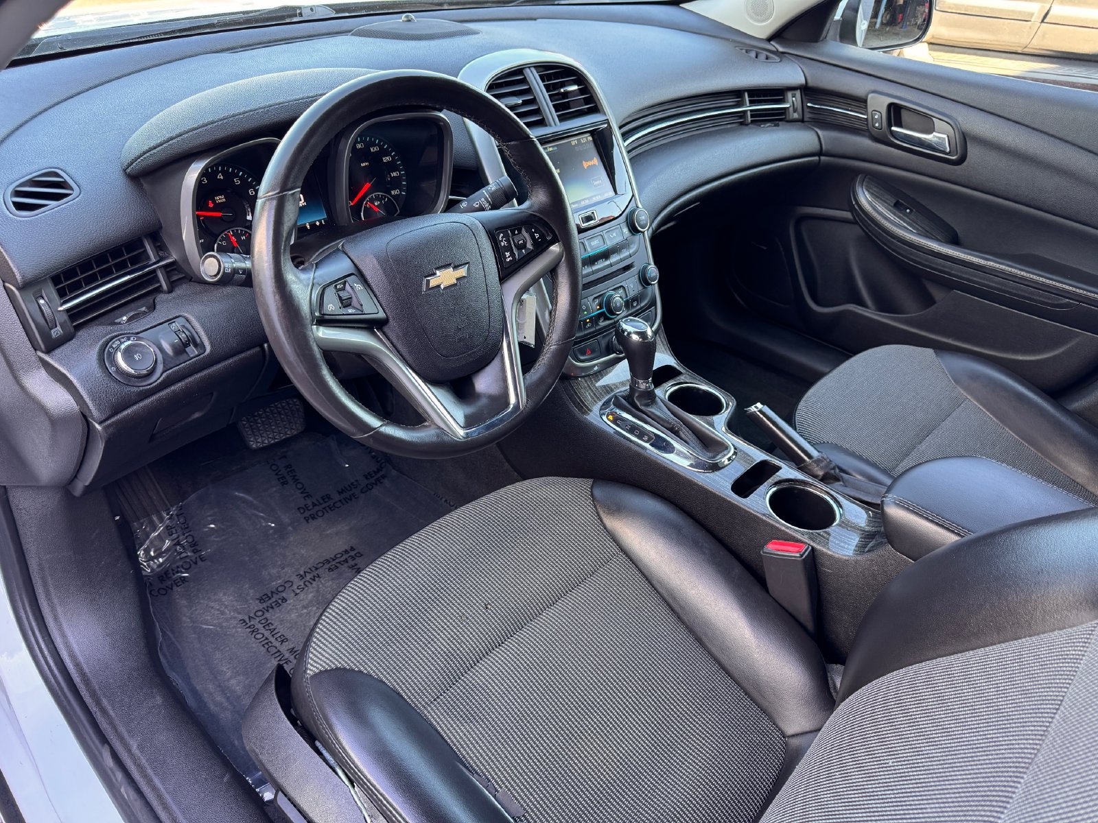 Used 2015 Chevrolet Malibu LT FWD image 7