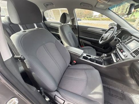 Used 2019 Hyundai Sonata SEL image 18