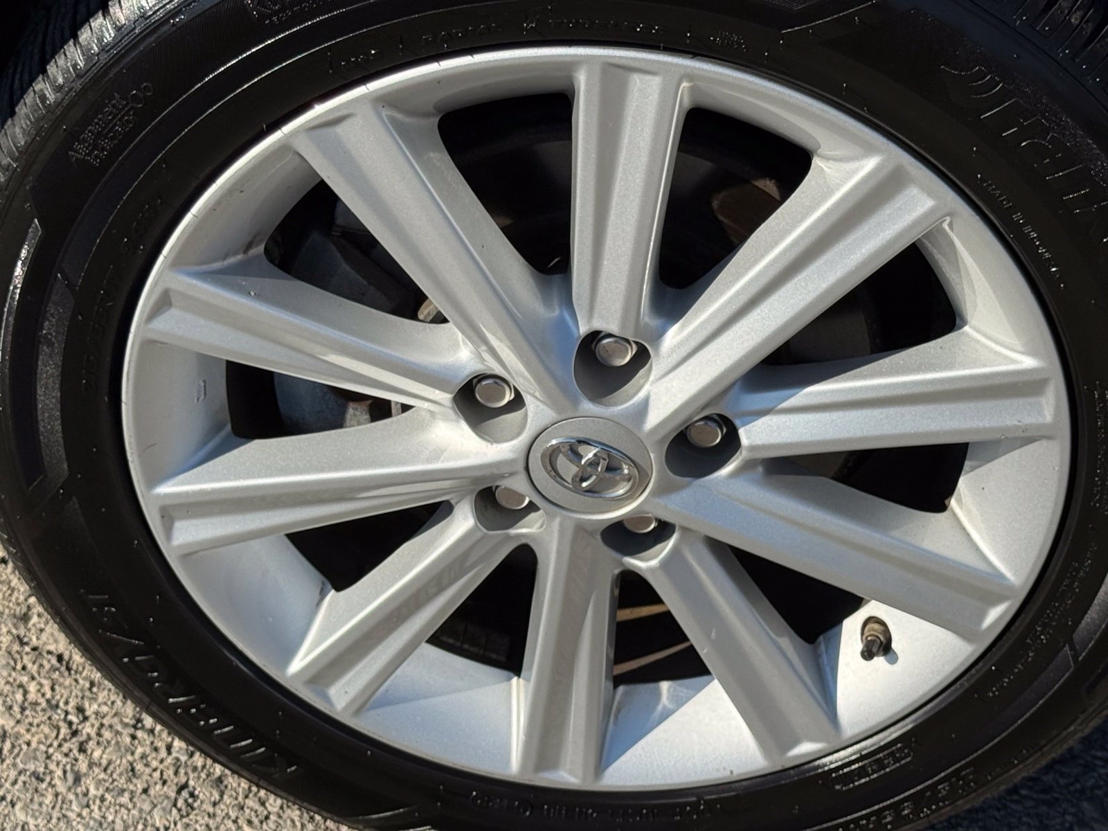Used 2014 Toyota Camry XLE w/ Leather Package FWD image 44