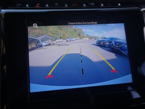 Used 2023 Jeep Grand Cherokee Laredo w/ Luxury Tech Group I image 28