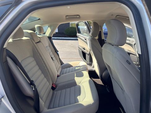 Used 2018 Ford Fusion S image 24