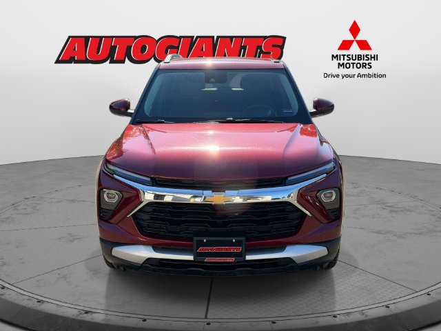 Used 2025 Chevrolet TrailBlazer LT AWD/4WD image 8