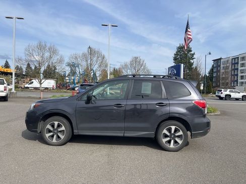 Used 2018 Subaru Forester 2.5i Premium image 2