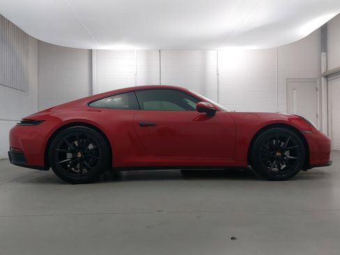 Certified 2025 Porsche 911 Carrera RWD image 8