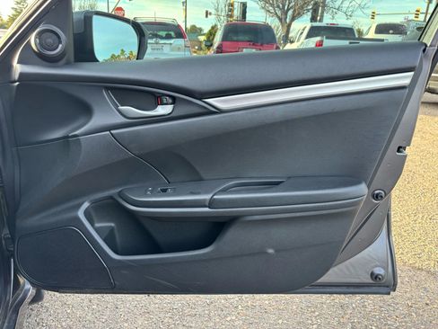 Used 2019 Honda Civic Sport image 10